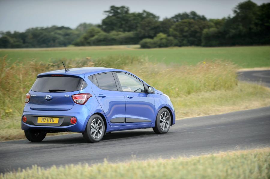  Hyundai i10 2016 года  (UK) (фото 23 из 41)